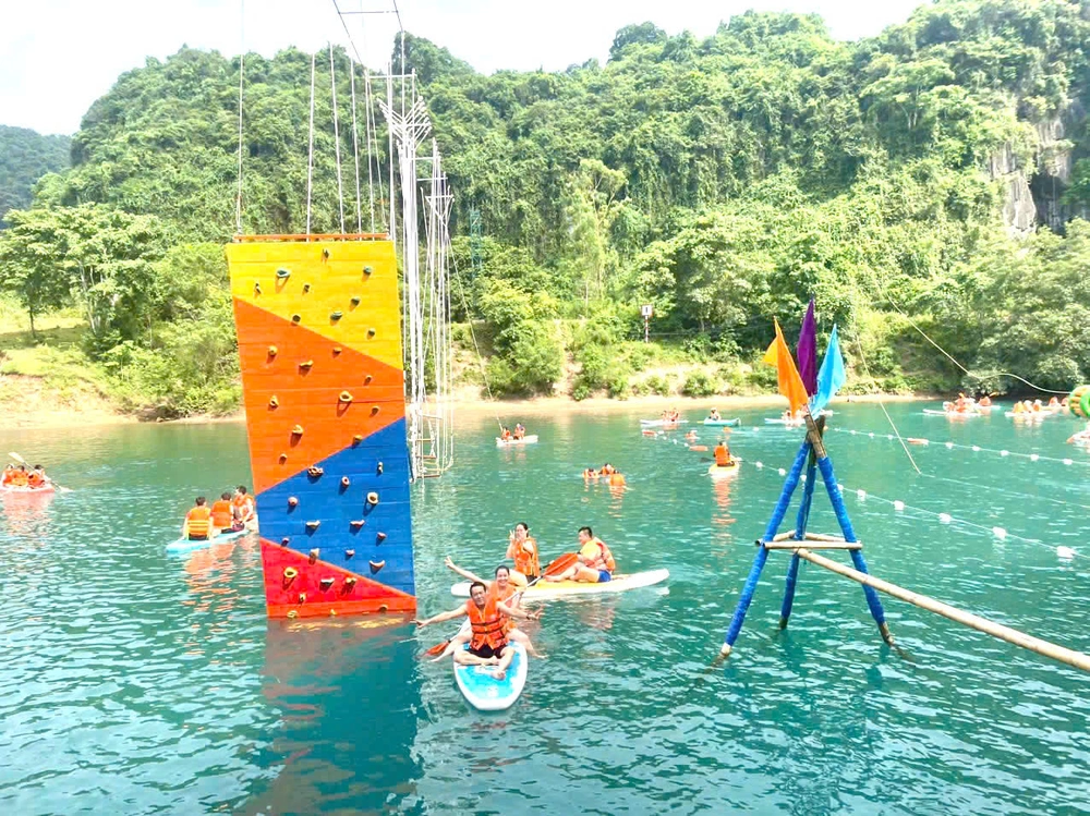Hoạt động team building